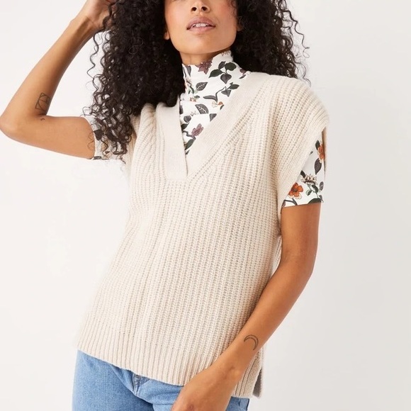 Frank & Oak Sweaters - Frank & Oak // Wool Blend Academia Oversized Knit Sweater Vest in Cream Melange